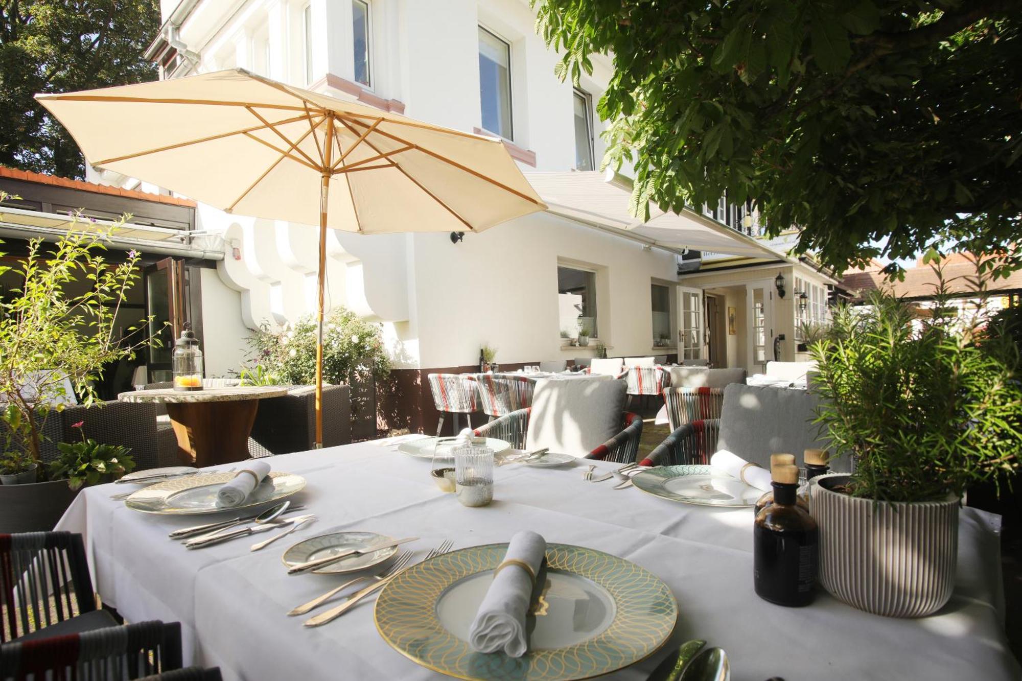 Romantik Hotel Landhaus Biewald Friedland  Bagian luar foto